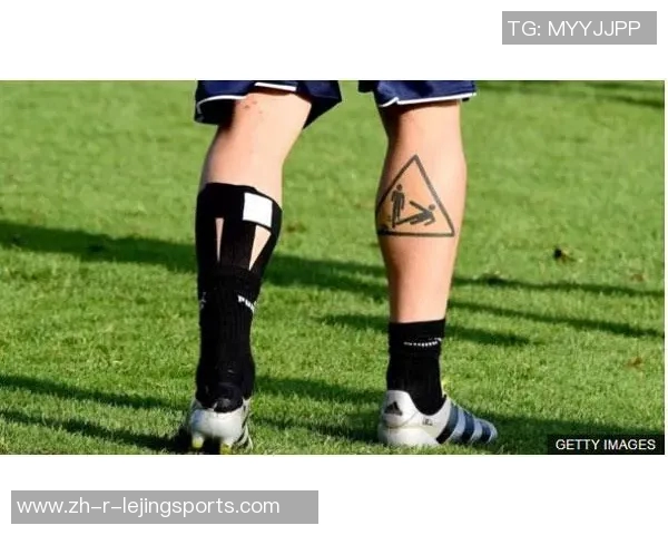 全球足球球星最具特色纹身排名揭晓这些纹身背后的故事与含义